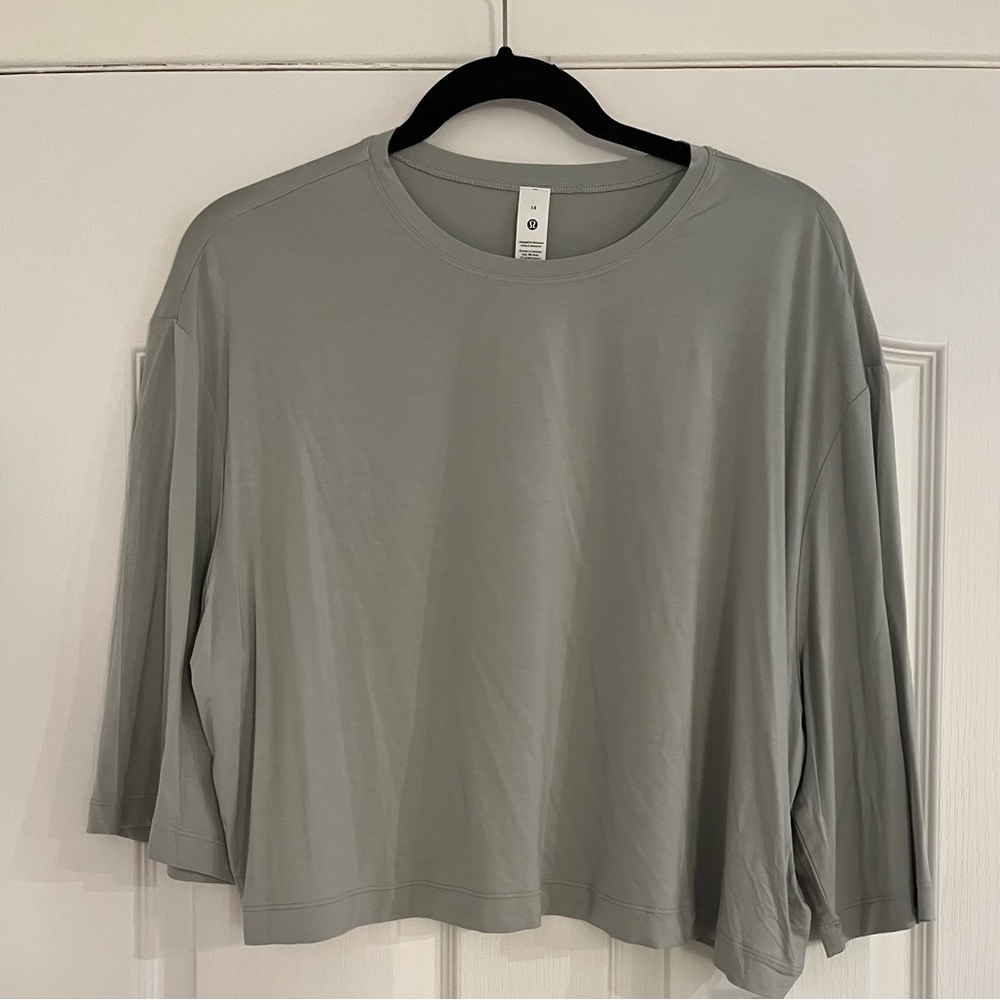 NWT Lululemon Modal Relaxed-Fit Cropped Short-Sleeve Jade Grey Black Size 14